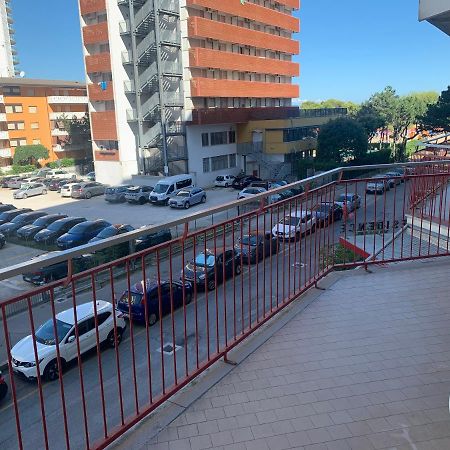 Condominio Cristallo 利尼亚诺萨比亚多罗 外观 照片